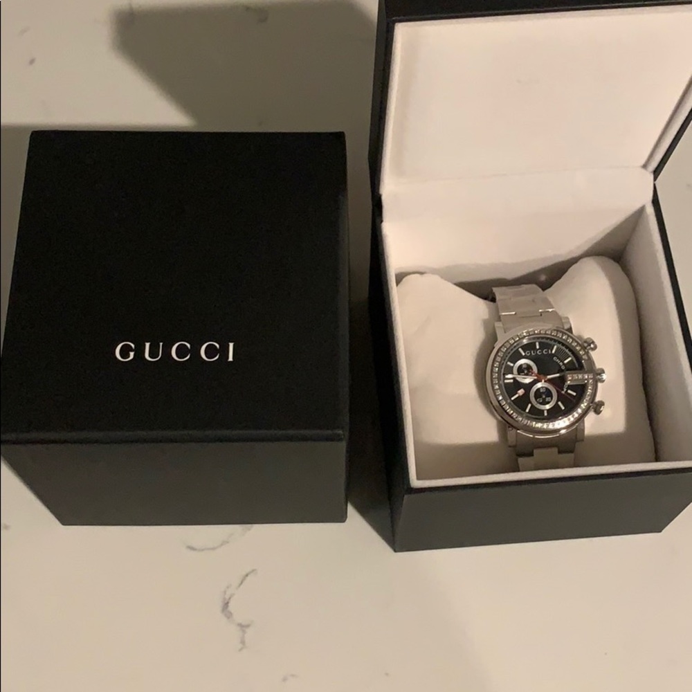 Men’s Gucci watch